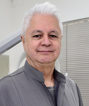 Dr. Jarbas Santana Saraiva